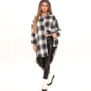 Fashion Nova Black & White Plaid Oversized Buttondown Shirt, Size 2X
